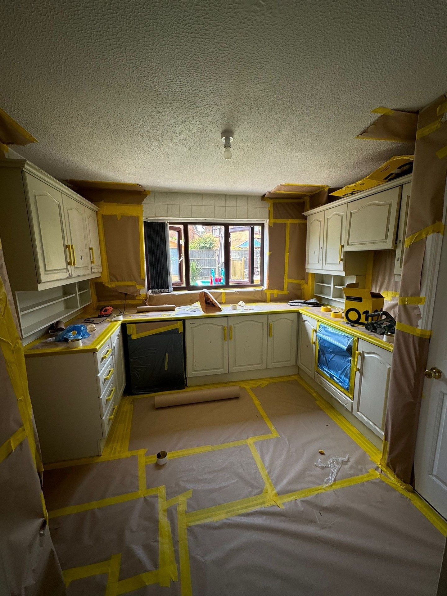 Kitchen transformation we completed in Wigan earlier this week. Kitchen now looking modern and fresh. For a fraction of