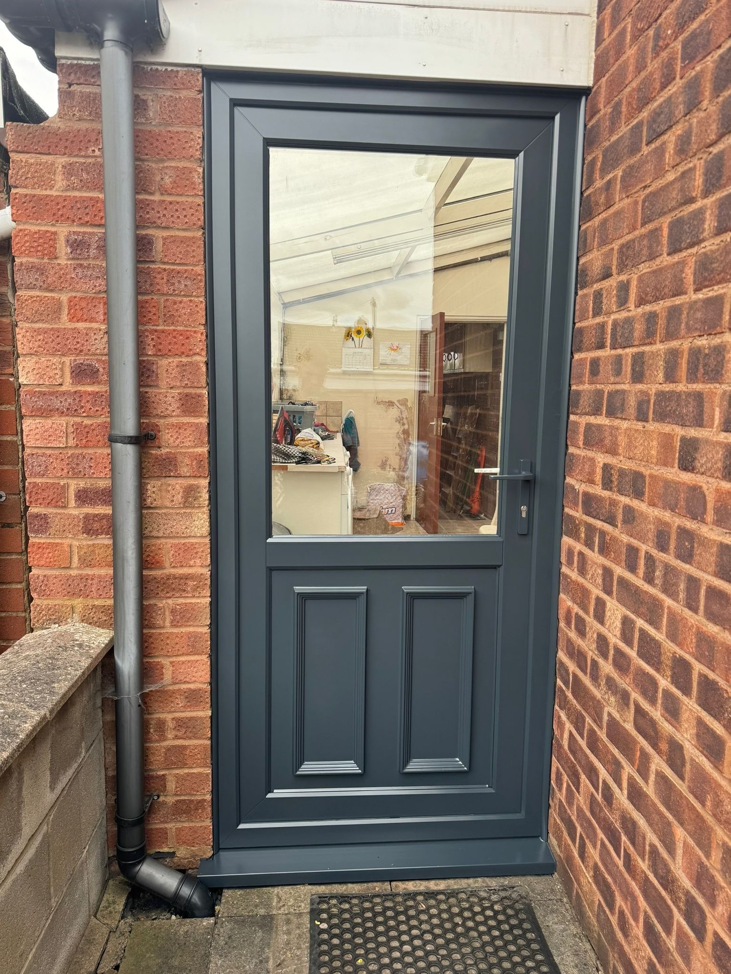 Some finishing touches we added to this customers property using the timeless RAL7016 earlier this week 👌🏻